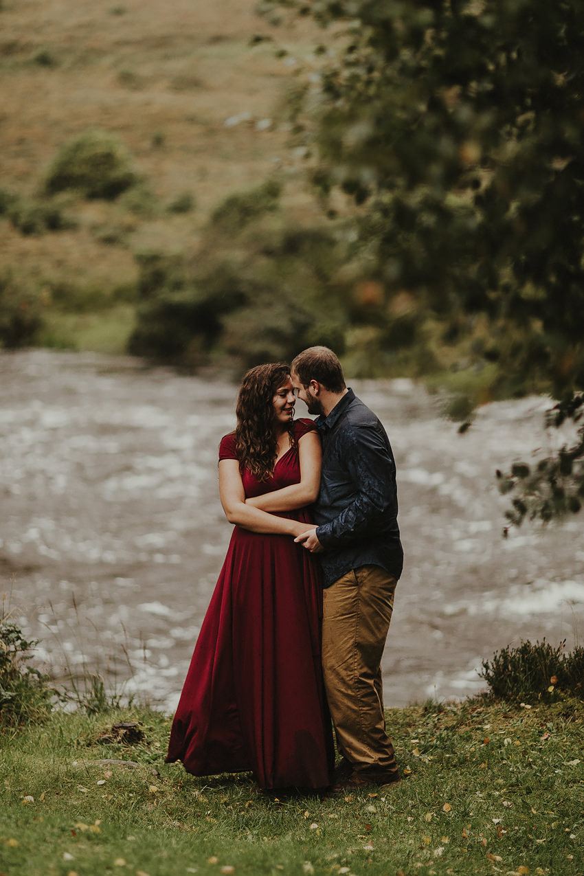 0004-elopement-to-scenic-irish-landscape-couple-photoshoot-in-connemara-wedding-photography-ireland-2