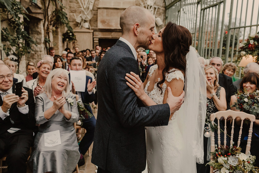 A laidback and intimate winter wedding at The Cliff at Lyons 61