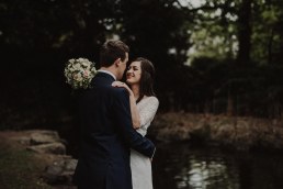 Intimate wedding at the shelbourne hotel - bride and groom portrait at the st stephen's green park