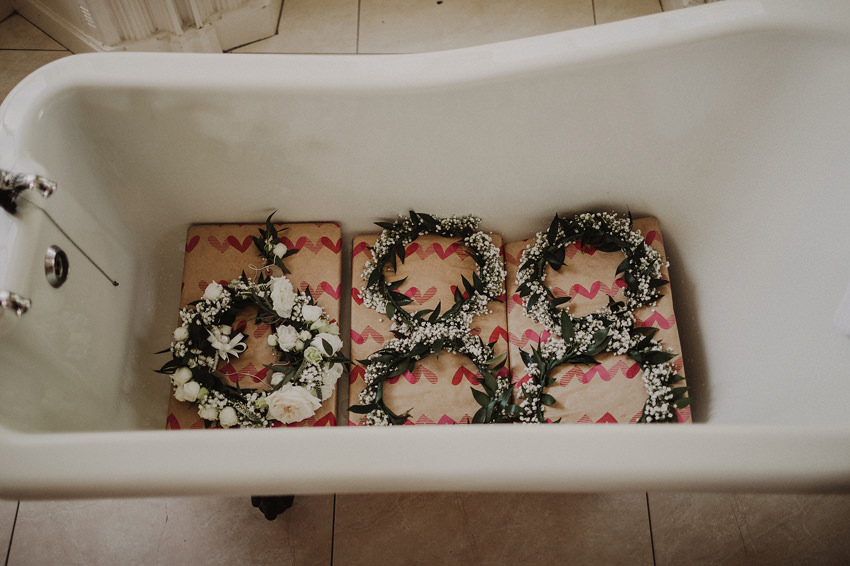 wedding wreaths in the bath