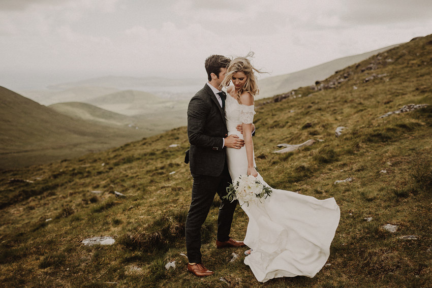 romantic photos of Hazel and JR at conor pass in kerry