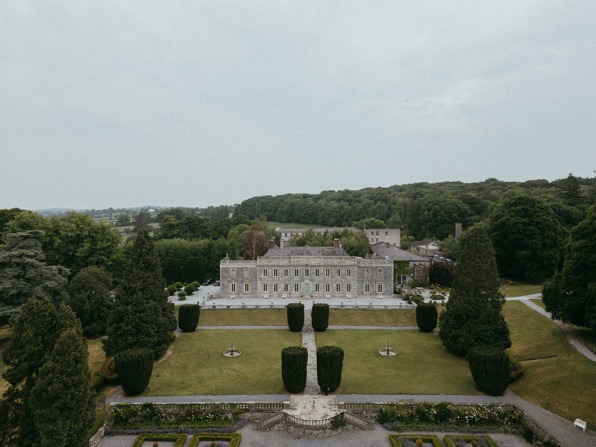 Abby & Fintan's Glamorous Gloster House Wedding 2