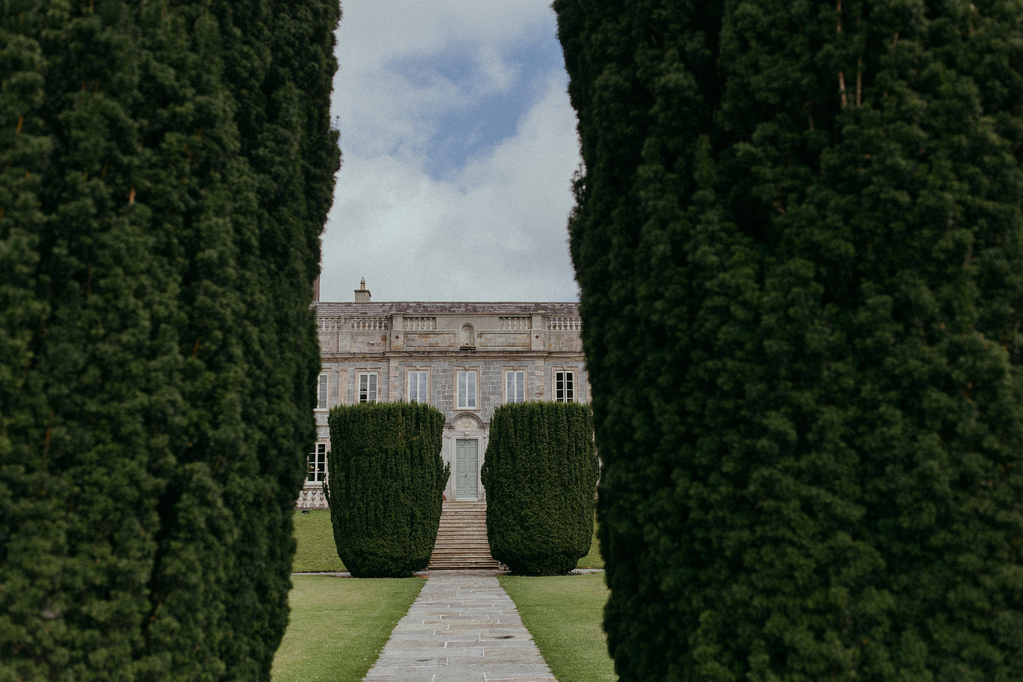 Abby & Fintan's Glamorous Gloster House Wedding 3