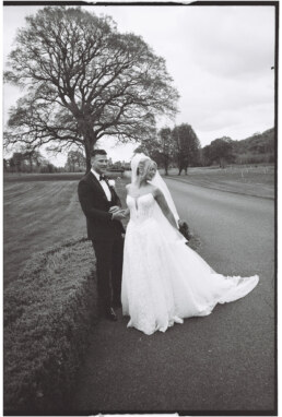 16_Ilford xp400 Yash T5 black Lauren & Andrew-6 84